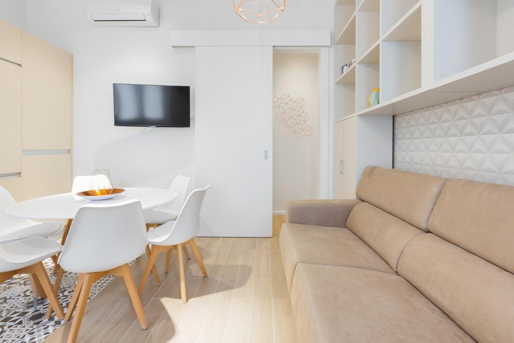 Barcelona Apartments Marina 124 Exteriör bild