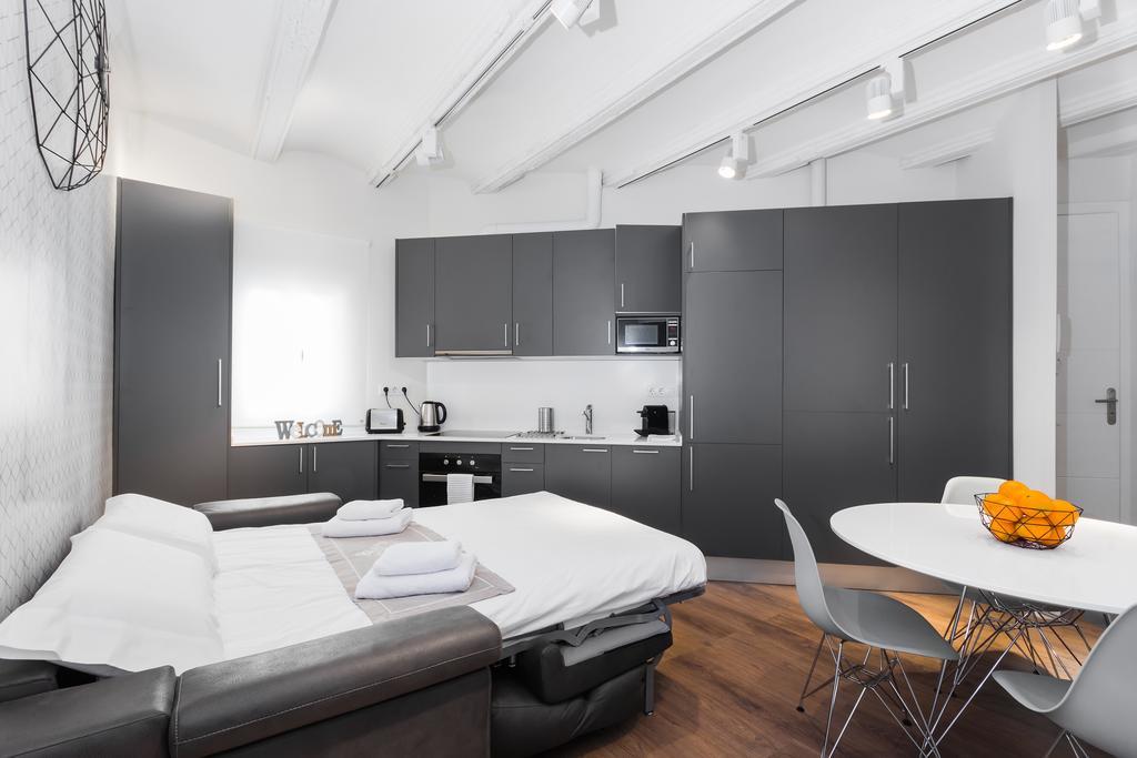 Barcelona Apartments Marina 124 Exteriör bild